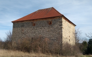 tvrz Dráchov